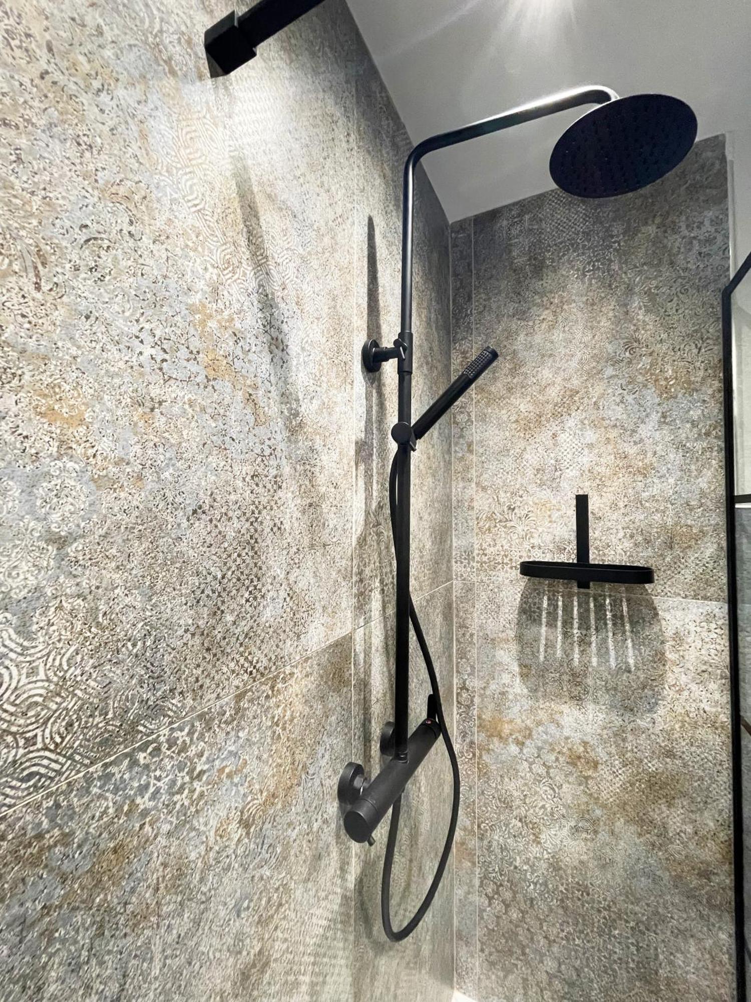 Ferienwohnung Porta Susa X6 - Freeparking Wi-Fi E Netflix Turin Exterior foto